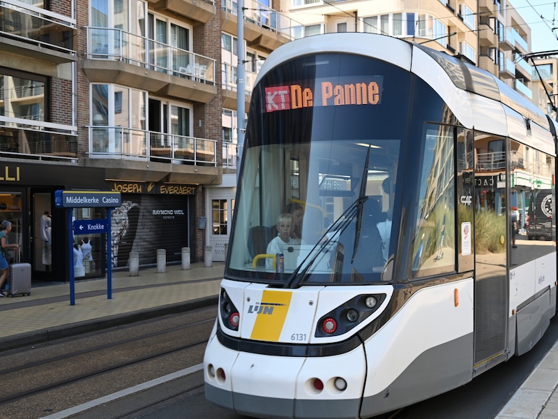 De Lijn werkt verder aan tramsporen in De Panne