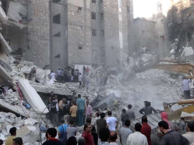 De vernielingen in Aleppo. Het Assadregime en de rebellen beschuldigen elkaar ervan chemische wapens te hebben ingezet.