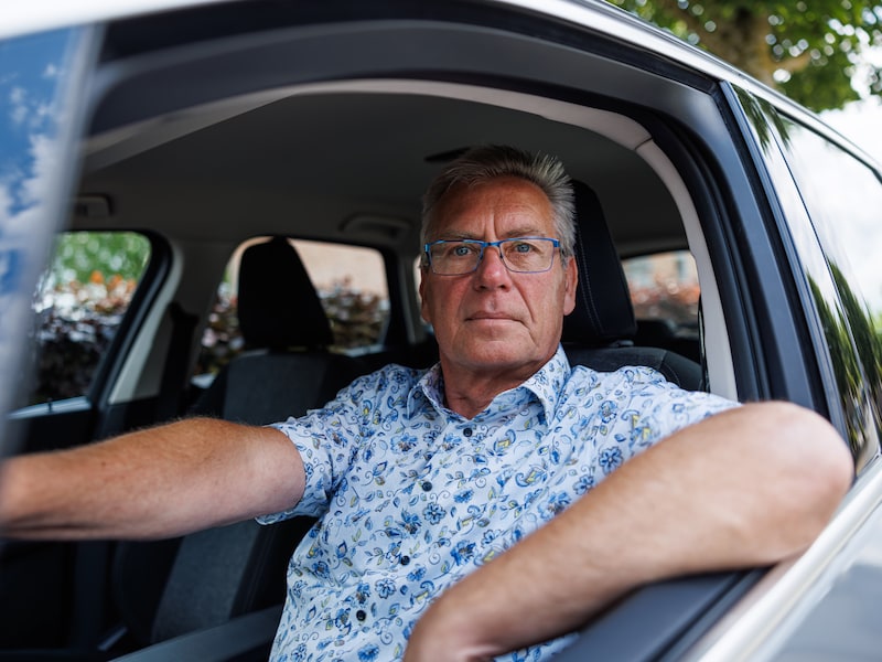 Dirk Boetens uit Deinze is één van de vele chauffeurs die een hoge schadefactuur in de bus kreeg voor zijn bedrijfswagen.