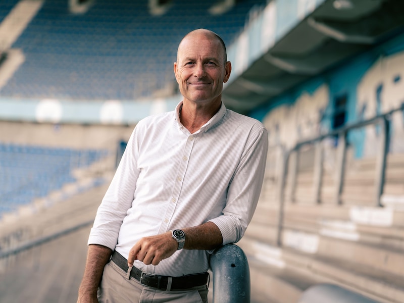 Nu ook officieel: Jess Thorup volgt Nicky Hayen op als coach van Racing Genk