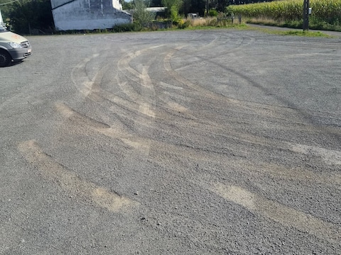 De parking liep schade op.