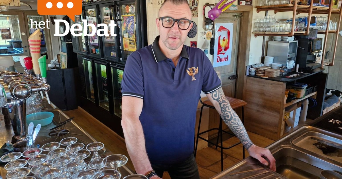 Pedro over het geheim van het succes van café The Cave: “Met stilzitten en achteruit leunen kom je e