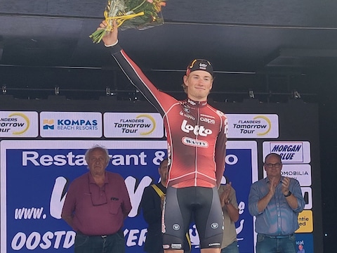 Mads Landbo houdt stand in Flanders Tomorrow Tour, Keije Solen wint de slotrit: “Als zo’n lieve jongen wint, doet dat extra deugd”