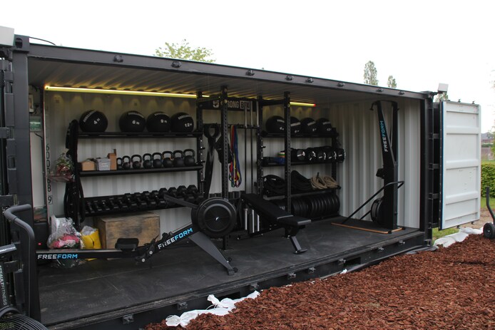 In Gooik kan je nu ook buiten sporten met de Strongbox | Gooik | hln.be