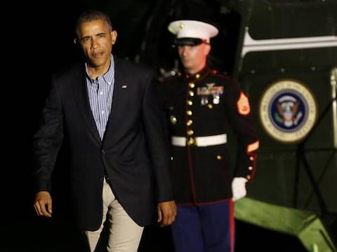 President Obama keert terug van een bezoek aan Californië.