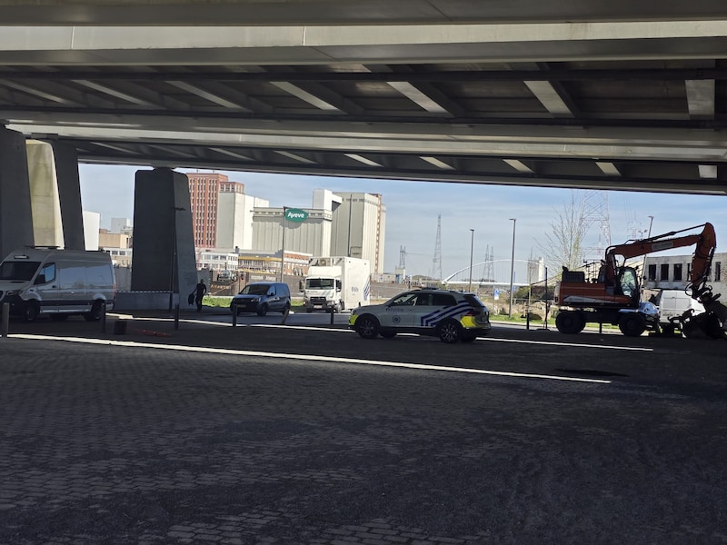 Politie is ter plaatse aan het Albertkanaal