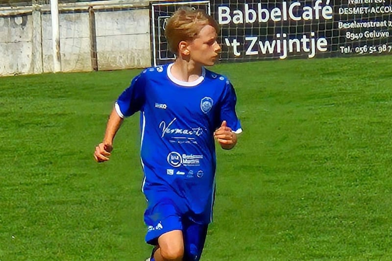 Ward (15) verloor strijd tegen kanker, maar zijn ouders starten warme actie  voor Make-A-Wish: “Dankzij hen kon hij nog naar FC Barcelona” | Regio |  HLN.be