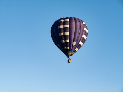 Tragisch voorval in Nederland: passagier springt tijdens vlucht uit luchtballon