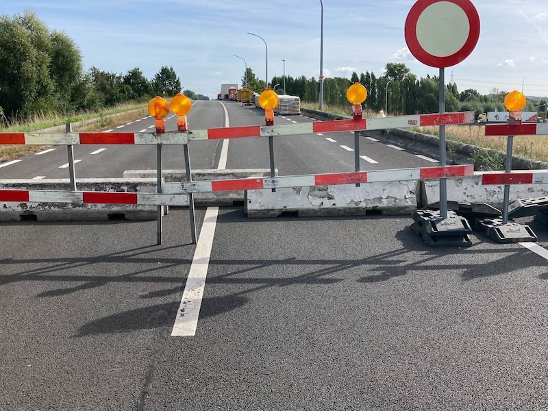 Brug Waregemsesteenweg (N437) over E17 blijft afgesloten door ernstige schade
