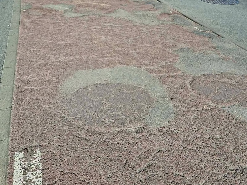 Het stuk fietspad Dijk/Garzebekeveldstraat voorheen de werken. 