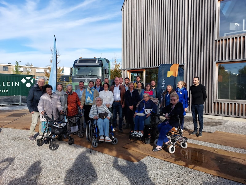 Ook enkele bewoners van woonzorgcentrum Panhuys Park zijn aanwezig