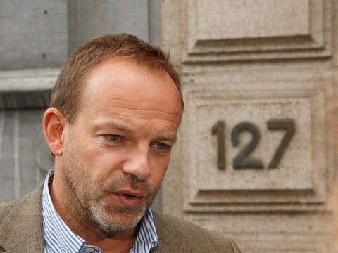 Damien Thiéry (FDF), de niet-benoemde burgemeester van Linkebeek.