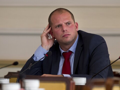 Oppositielid Theo Francken hekelde dat bevelen om het grondgebied te verlaten zelden tot een vertrek leiden,