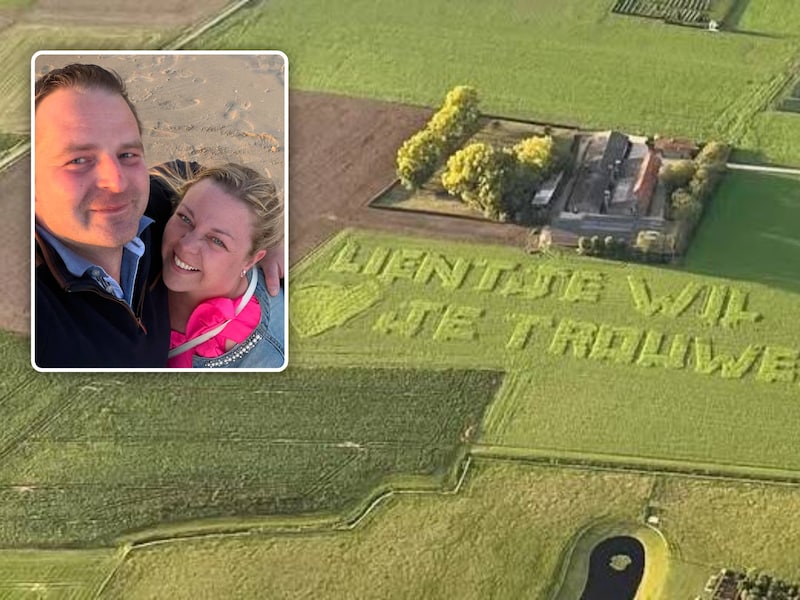 Vanuit de lucht was het aanzoek duidelijk zichtbaar. Inzet: Elien en Michiel, dolgelukkig. 
