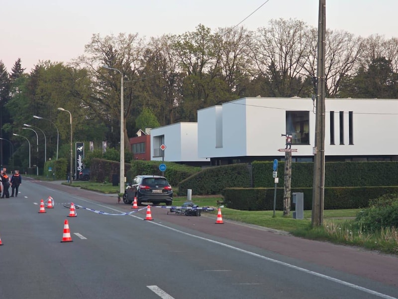 Vrouw (47) die gisteren op fiets werd aangereden in Herentals is overleden  | Regio | HLN.be