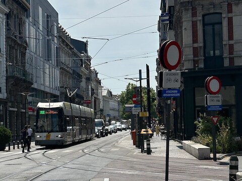 Het incident deed zich voor in de Vlaanderenstraat.