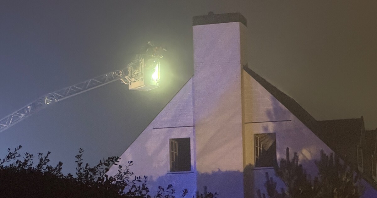 Huis onbewoonbaar na brand in Westkapelle: “Blussen verliep moeizaam”