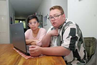 Van 53.000 euro spaargeld naar 30.000 euro schulden door phishing... Meike (26) en Kjell (27) beleven nachtmerrie: “Wat met het huwelijksfeest?”