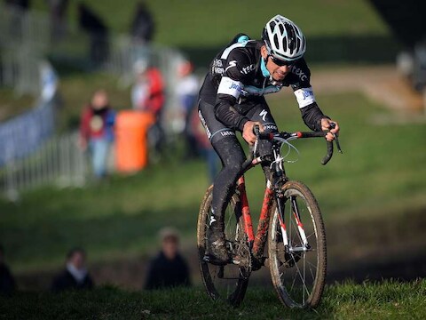 Zdenek Stybar verkent het parcours in Hoogerheide.