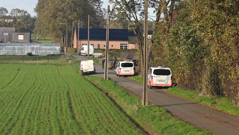 De politie kwam ter plaatse om de exacte omstandigheden van het ongeval te onderzoeken.