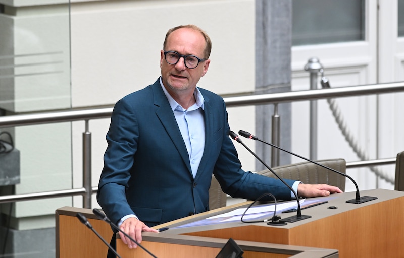 Ben Weyts (N-VA), Ministro de Bienestar Animal