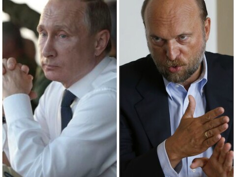 Sergej Poegatsjov (rechts) hielp Vladimir Poetin in het jaar 2000 president worden.