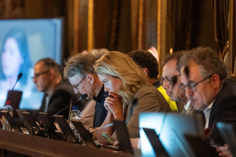 Jongeren werden gelokt met vapes en seksueel uitgebuit in nachtwinkel”:  burgemeester laat shop in Antwerpen meteen sluiten | Regio