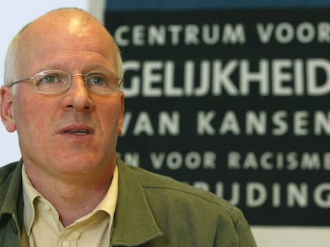 De Witte wil niet over een nacht ijs gaan en de partij geen al te grote dienst bewijzen.