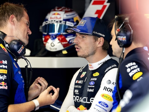 “Alsof ik op ijs rijd”: Max Verstappen klaagt alweer over auto, George Russell snelste in tweede training