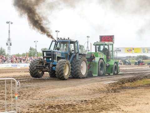 Het Europees Kampioenschap truck- en tractorpulling sloeg dit weekend z’n tenten op in Zele.