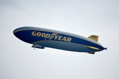 Iconische Goodyear Blimp duikt op boven Limburg en Vlaams-Br
