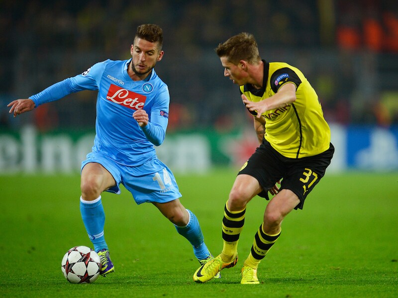 Napoli en Dries Mertens riskeren met twaalf punten te worden uitgeschakeld.