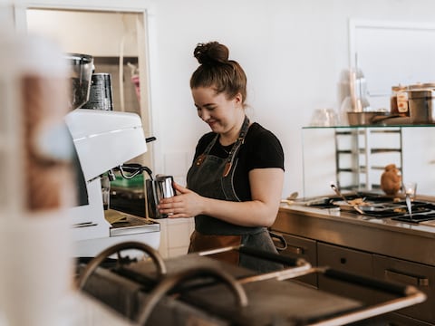 jonge barista
