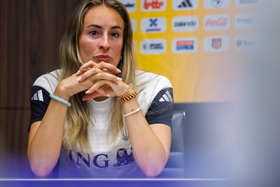 Tessa Wullaert, momenteel zonder ploeg, bevestigt dat ze nog niet terugkeert naar België: “Brand nog van ambitie en energie”