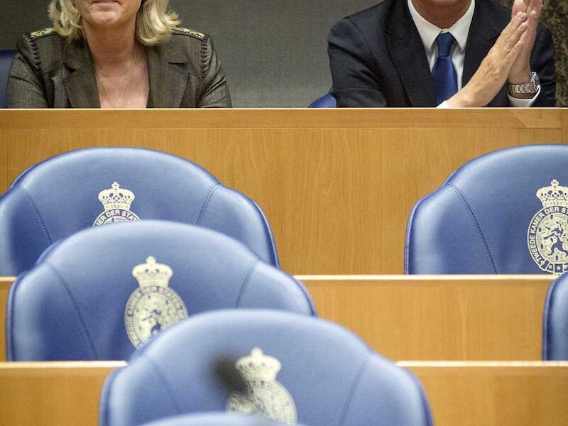 De SD overweegt toe te treden tot de anti-Europese alliantie van Le Pen en Geert Wilders.