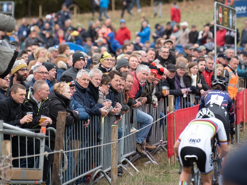De Koppenbergcross lokt elk jaar duizenden veldcrossliefhebbers naar Melden.
