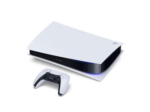 De PlayStation 5 met de nieuwe DualSense-controller.
