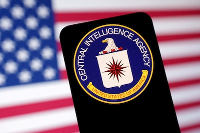 Hoge pief bij de CIA blijkt bluffende oplichter: 303 goudstaven ter waarde van 40 miljoen (!) dollar gevonden in zijn huis