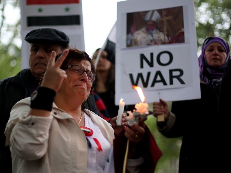 Overal ter wereld wordt geprotesteerd tegen een oorlog in Syrië.