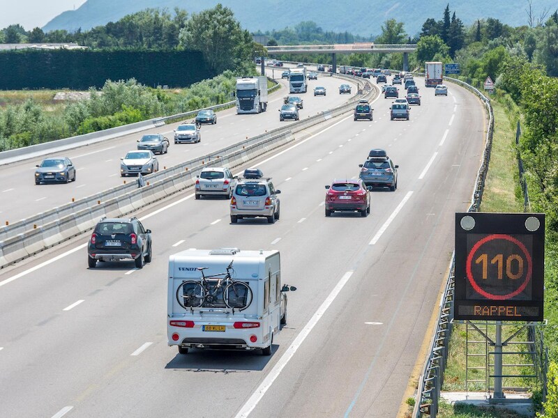Verkeer op een snelweg in Frankrijk