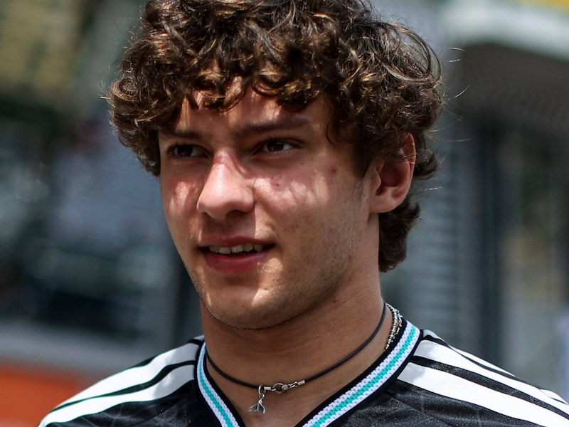 “Eén foutje en je degradeert van wereldster tot schlemiel”: kan WK-leider Kimi Antonelli met de voeten op de grond blijven?