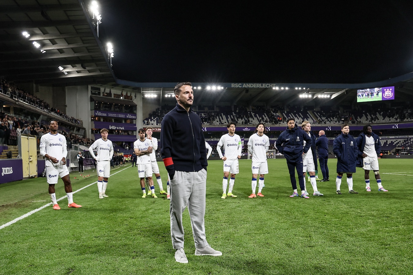 Daniel Milicevic en de Gentse spelersgroep na de match op Anderlecht.