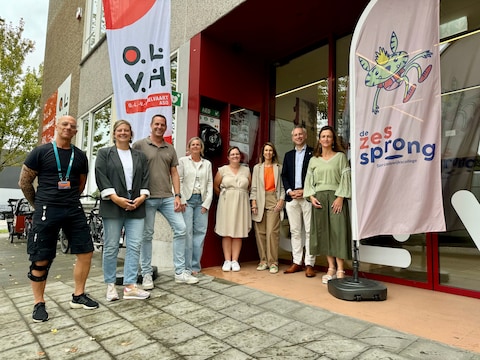 Nieuw AED‑toestel in Sint‑Andries voortaan permanent toegankelijk