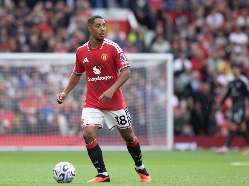 LIVE. Youri Tielemans start ook tegen Everton, Senne Lammens staat uiteraard onder de lat bij Manchester United