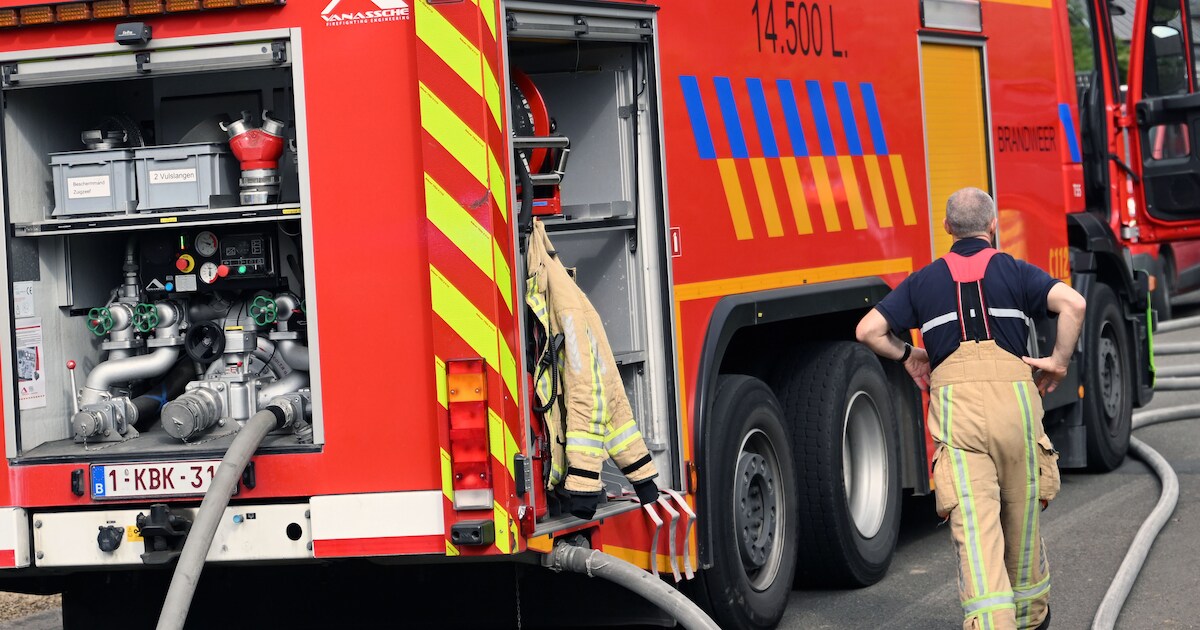 Achterbouw van woning in Sint-Agatha-Rode brandt uit | Huldenberg