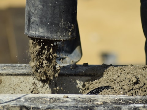 Illustratie: beton gieten. 