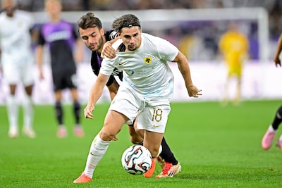AEK-speler Razvan Marin (ex-Standard) verwacht morgenavond “Standard-Anderlecht-sfeer” bij clash tegen paars-wit