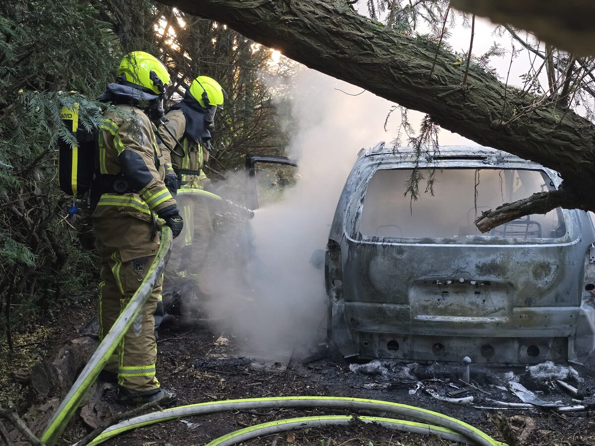 El auto se quemó por completo