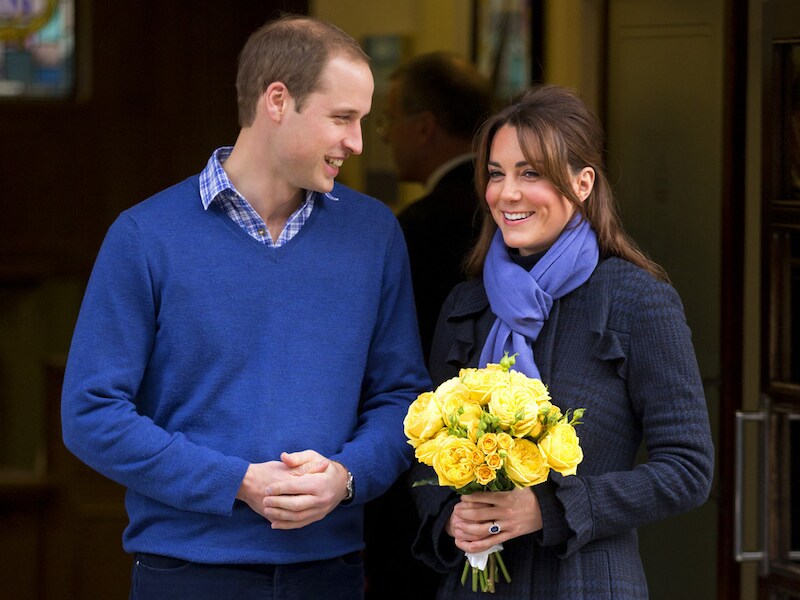 Prins William en prinses Kate bij het verlaten van het Londens ziekenhuis op 6 december.