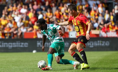 La Louvière dringt aan, KV Mechelen moet achteruit